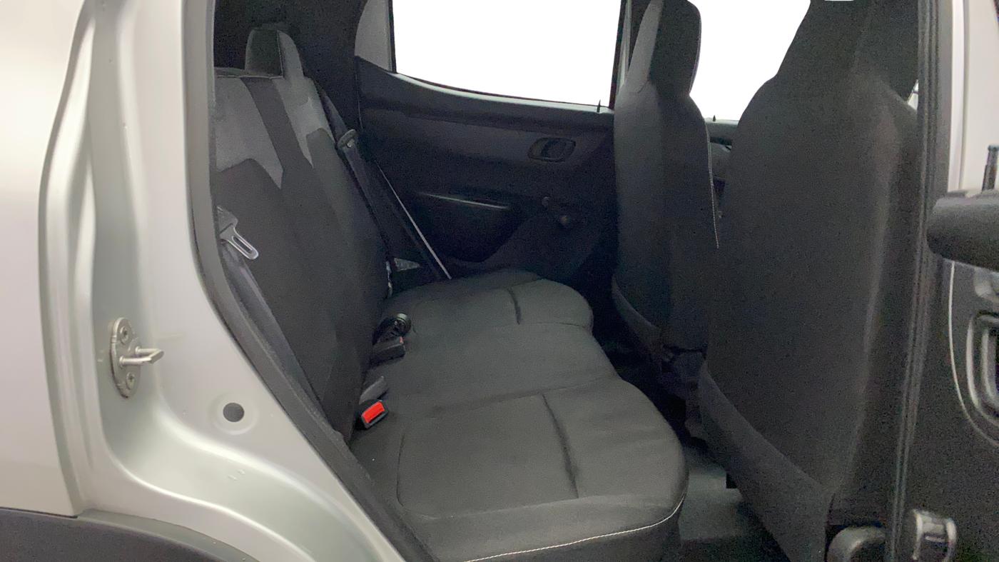 2022 Renault Kwid RXL 0.8 (O), Petrol, Manual, 6,878 km, Right Side Rear Door Cabin