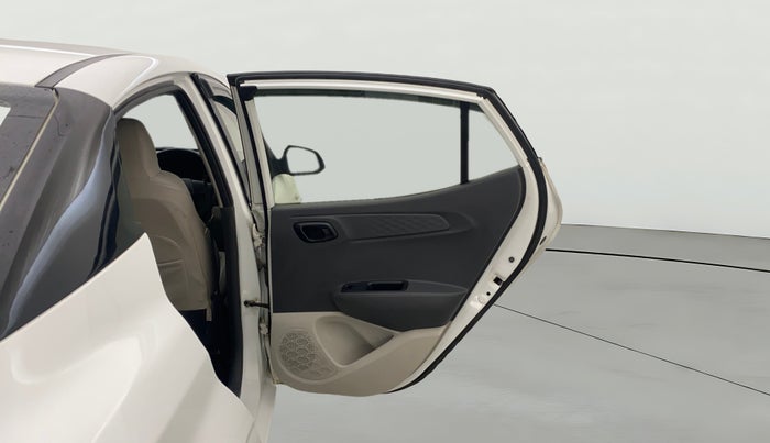 2022 Hyundai AURA S 1.2 CNG, CNG, Manual, 64,026 km, RHS Rear Door