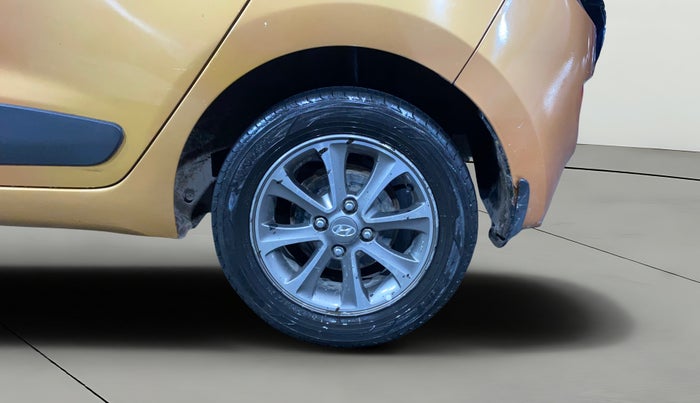 2014 Hyundai Grand i10 ASTA 1.2 KAPPA VTVT, Petrol, Manual, 1,05,349 km, Left Rear Wheel