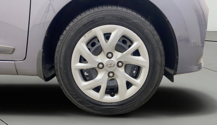 2018 Hyundai Grand i10 SPORTZ 1.2 KAPPA VTVT, Petrol, Manual, 63,426 km, Right Front Wheel