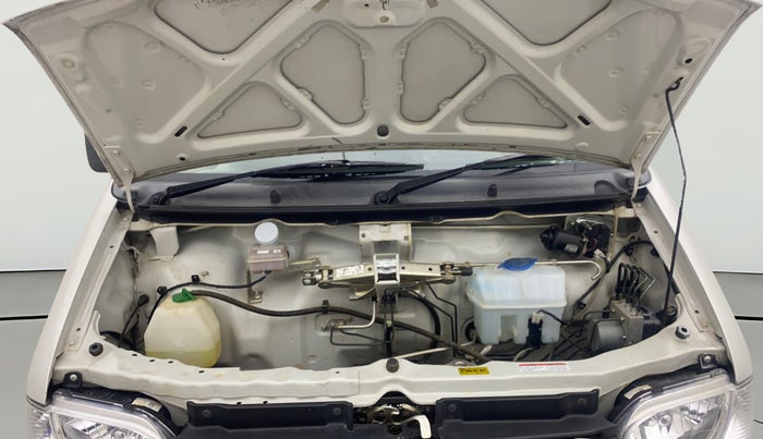 2022 Maruti Eeco 5 STR AC (O), Petrol, Manual, 30,049 km, Open Bonet