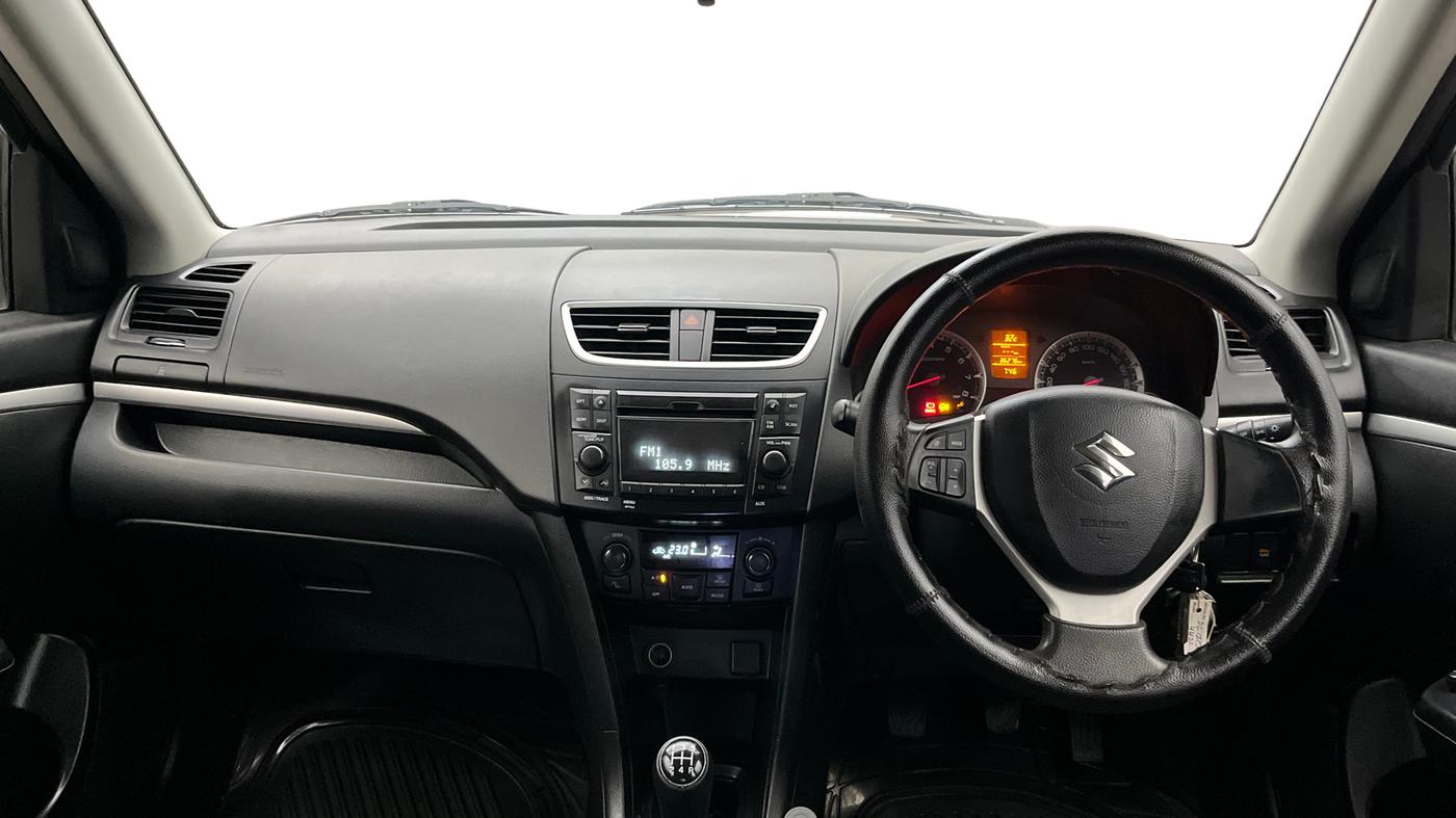 2014 Maruti Swift ZXI, Petrol, Manual, 36,206 km, Dashboard