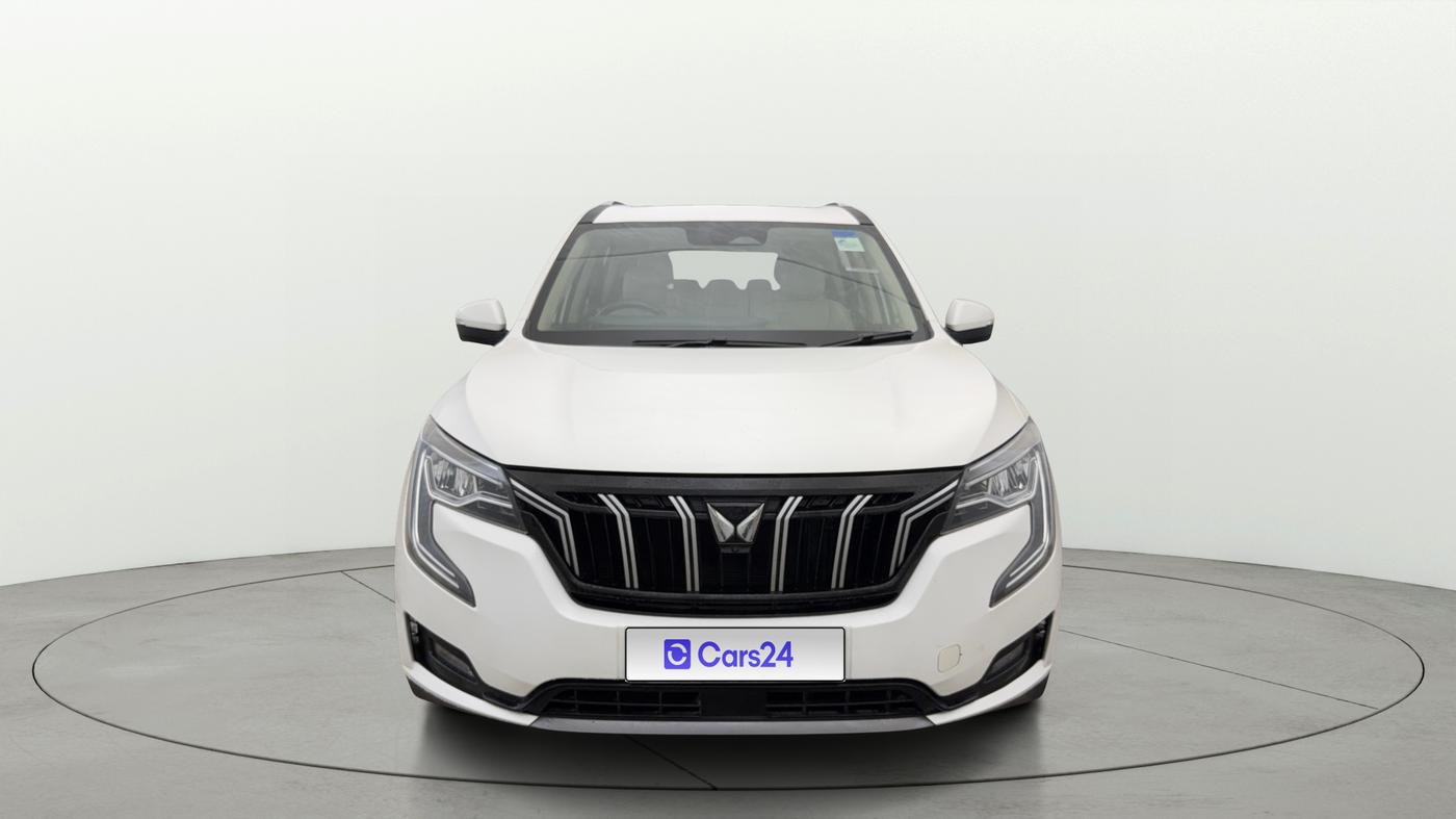 2021 Mahindra XUV700 AX 7 LUXURY P AT 7 STR, Petrol, Automatic, 38,127 km, Front