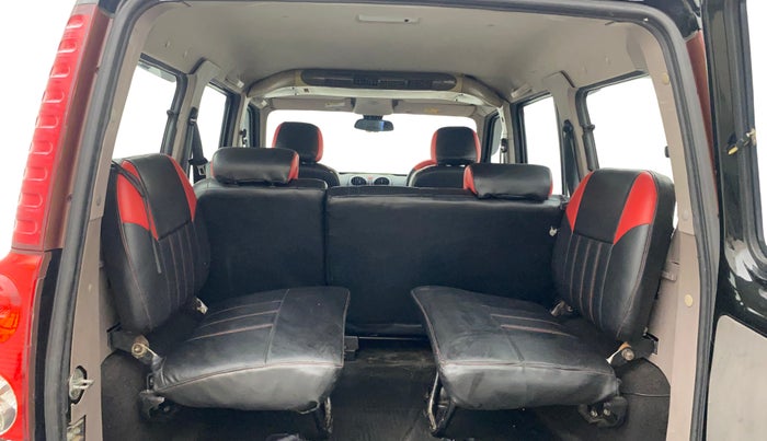 2013 Mahindra Scorpio VLX 2WD AIRBAG, Diesel, Manual, 1,44,881 km, Third Seat Row ( optional )