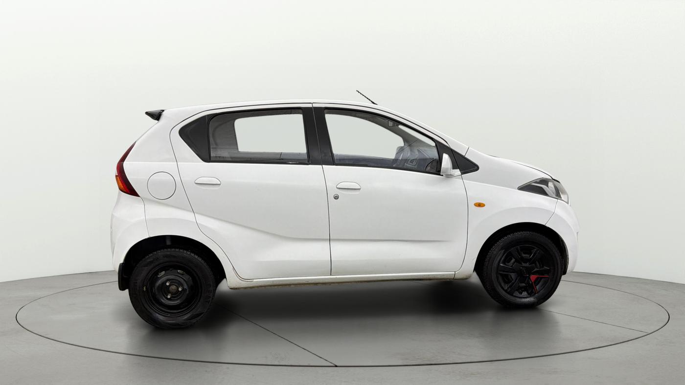 2017 Datsun Redi Go T(O) 0.8L LIMITED EDITION, CNG, Manual, 50,085 km, Right Side View