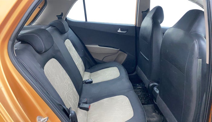 2014 Hyundai Grand i10 ASTA AT 1.2 KAPPA VTVT, Petrol, Automatic, 39,542 km, Right Side Rear Door Cabin