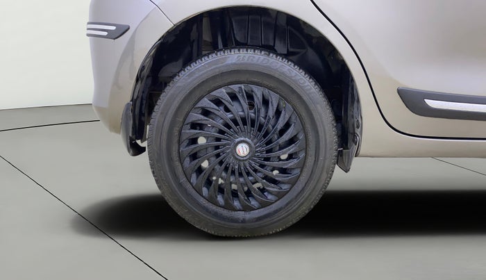 2018 Maruti Swift VXI AMT, Petrol, Automatic, 59,726 km, Right Rear Wheel