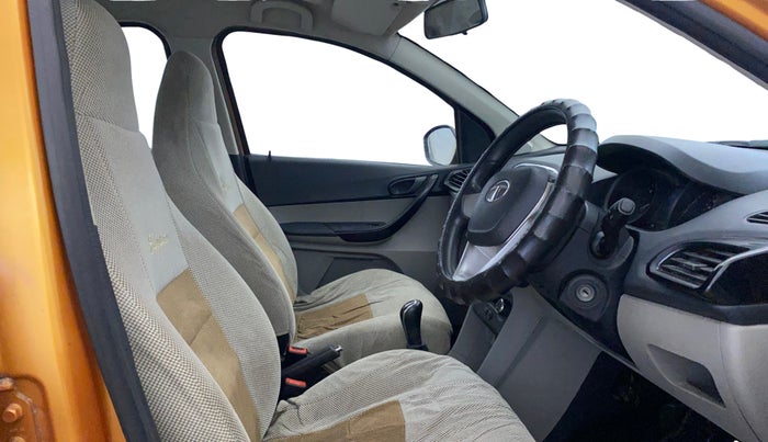 2016 Tata Tiago XT PETROL, Petrol, Manual, 60,689 km, Right Side Front Door Cabin