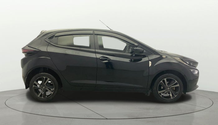 2022 Tata ALTROZ XZ PLUS DIESEL DARK EDITION, Diesel, Manual, 39,371 km, Right Side View