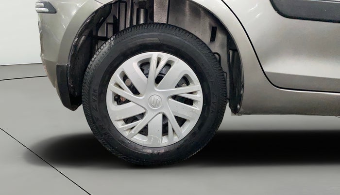 2017 Maruti Swift VXI, Petrol, Manual, 41,239 km, Right Rear Wheel