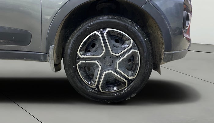 2020 Tata NEXON XM PLUS SUNROOF DIESEL, Diesel, Manual, 78,654 km, Right Front Wheel