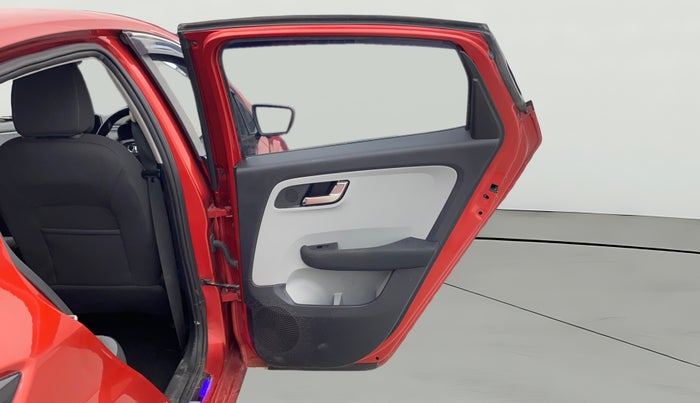 2021 Tata ALTROZ XZ PETROL, Petrol, Manual, 29,427 km, RHS Rear Door