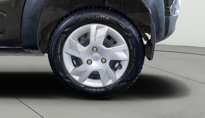 2022 Renault Kwid RXT 1.0 AMT (O), Petrol, Automatic, 49,861 km, Left Rear Wheel