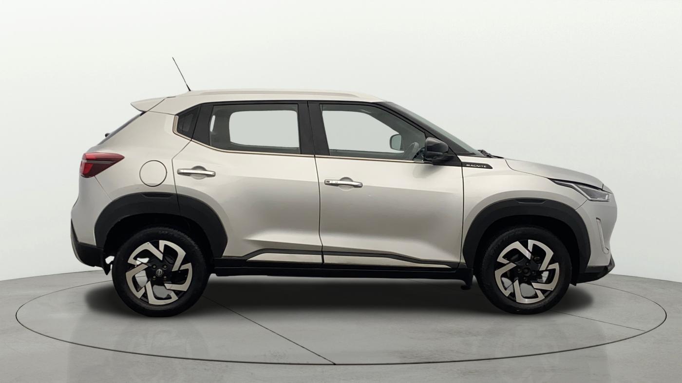 2020 Nissan MAGNITE XV PREMIUM TURBO, Petrol, Manual, 35,638 km, Right Side View