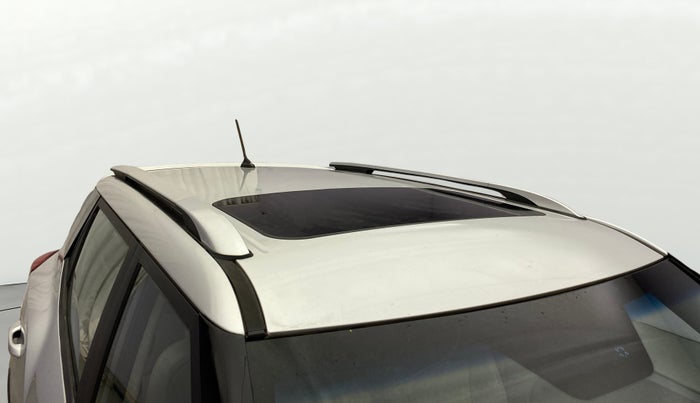 2019 Mahindra XUV300 W8 (O) 1.5 DIESEL, Diesel, Manual, 79,741 km, Roof