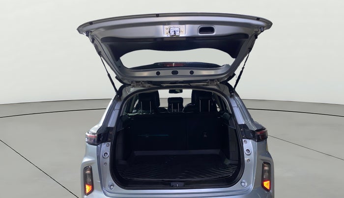 2022 Maruti Grand Vitara ALPHA SMART HYBRID, Petrol, Manual, 62,308 km, Boot Open Zoomed View