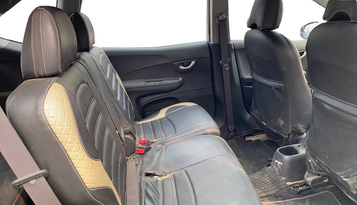 2016 Honda BR-V 1.5L I-VTEC V CVT, Petrol, Automatic, 1,04,407 km, Right Side Rear Door Cabin