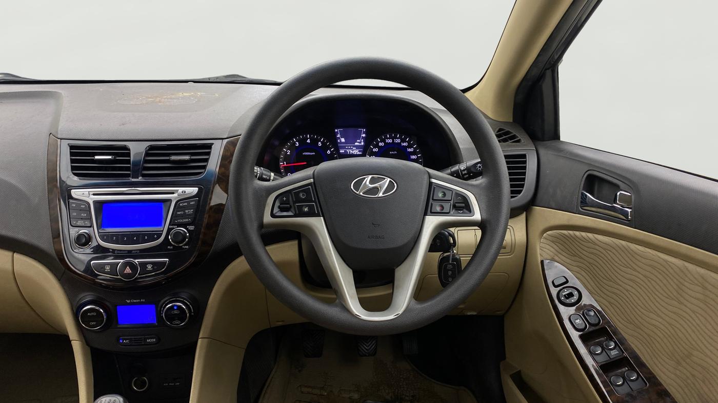 2014 Hyundai Verna FLUIDIC 1.6 VTVT SX, Petrol, Manual, 77,454 km, Steering Wheel Close Up