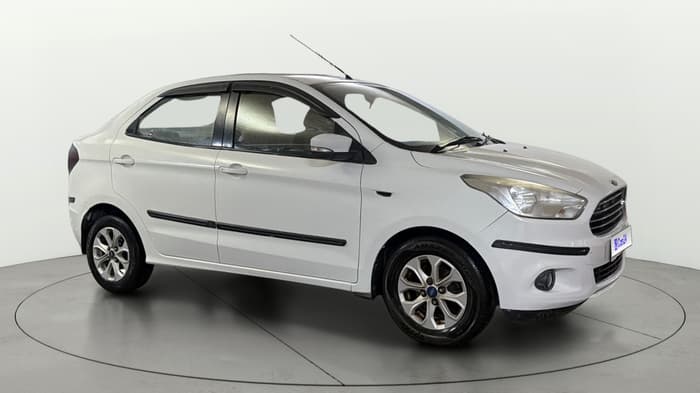 2015 Ford Figo Aspire TITANIUM 1.2 PETROL, Petrol, Manual, 45,142 km, Right Front Diagonal