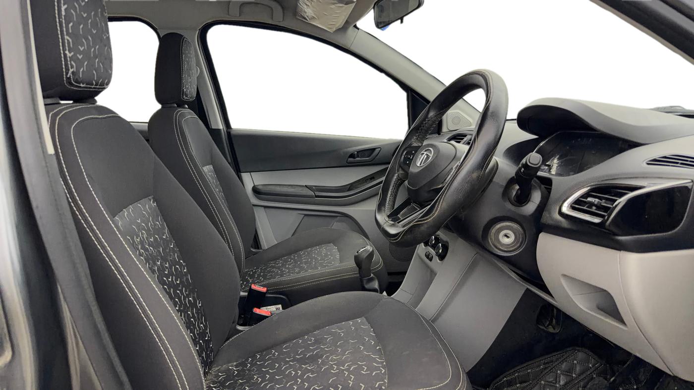 2022 Tata Tiago XT (O) PETROL, Petrol, Manual, 77,989 km, Right Side Front Door Cabin