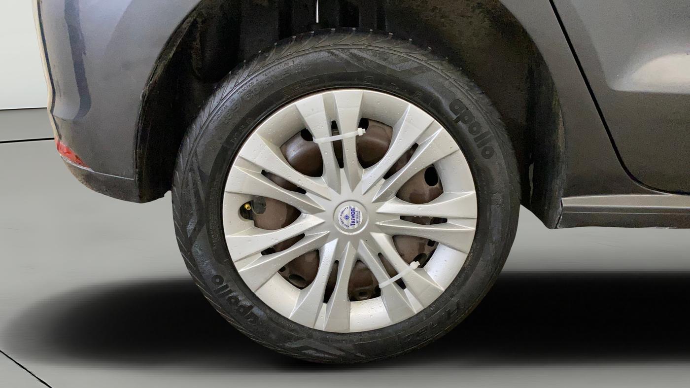 2014 Volkswagen Polo COMFORTLINE 1.2L PETROL, Petrol, Manual, 67,290 km, Right Rear Wheel