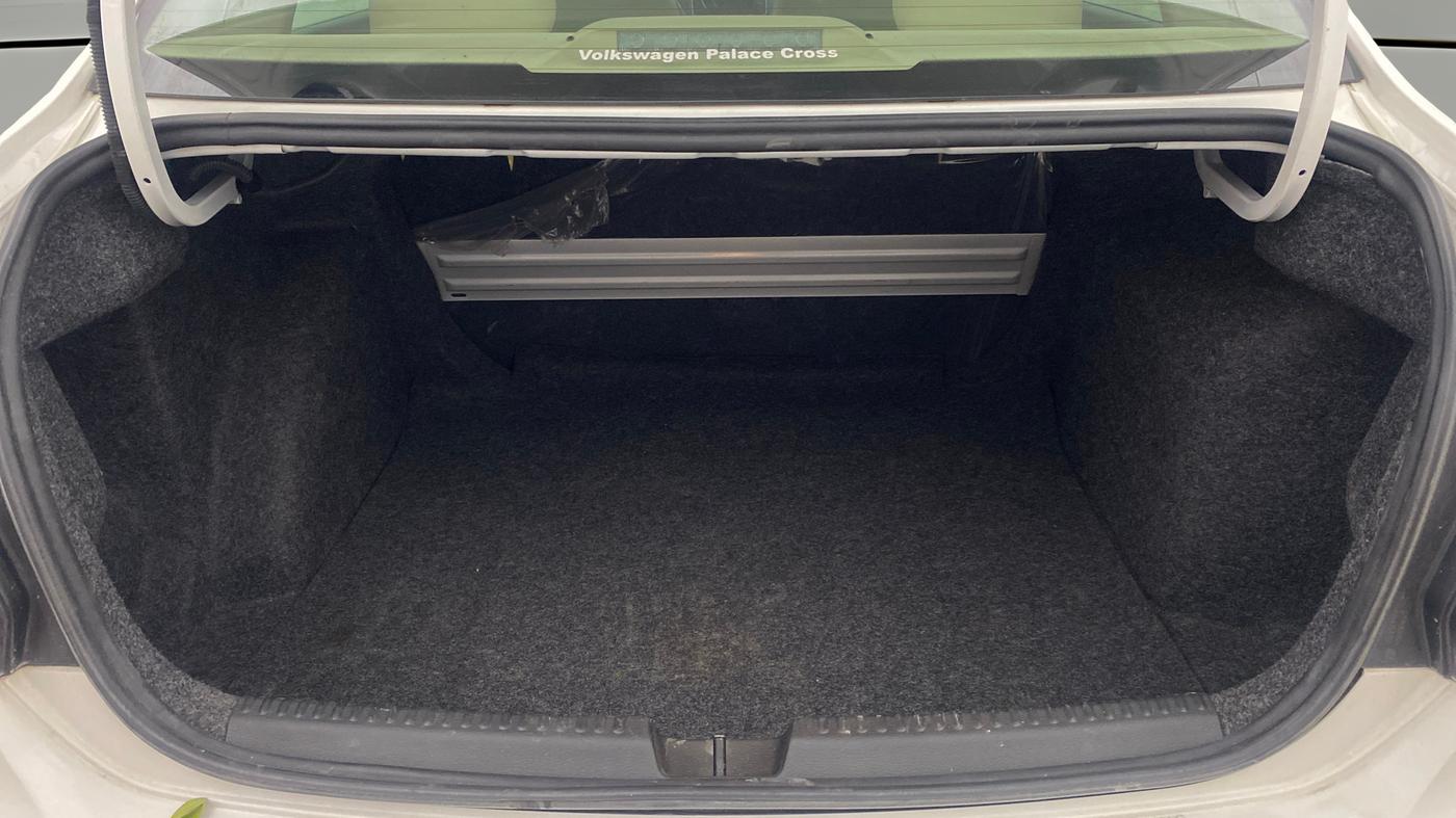 2020 Volkswagen Vento HIGHLINE PLUS 1.0L TSI, Petrol, Manual, 38,452 km, Boot Open Zoomed View