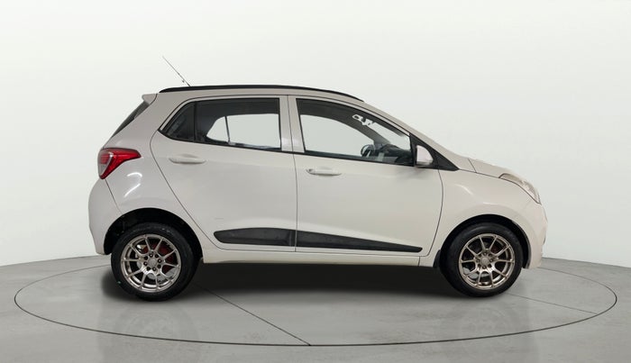 2015 Hyundai Grand i10 SPORTZ 1.2 KAPPA VTVT, Petrol, Manual, 83,606 km, Right Side View