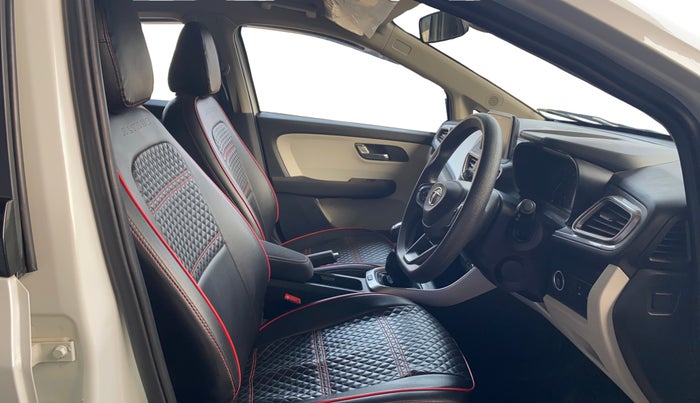 2023 Tata ALTROZ XZ PETROL, Petrol, Manual, 21,487 km, Right Side Front Door Cabin