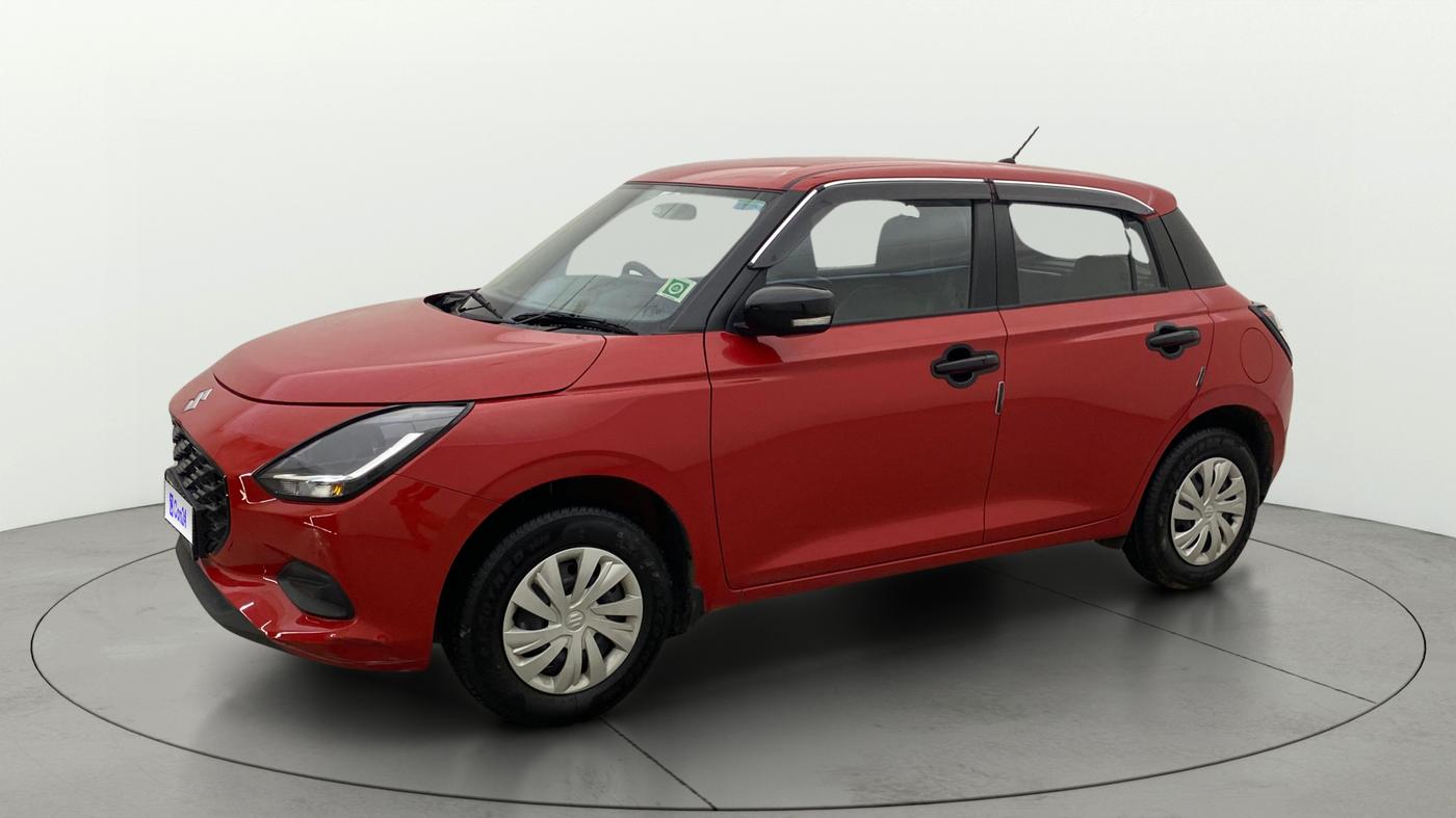 2025 Maruti Swift VXi (O) AMT, Petrol, Automatic, 2,472 km, Left Front Diagonal