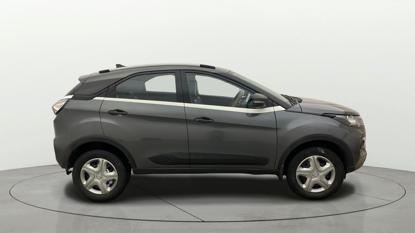 2021 Tata NEXON XMA SUNROOF PETROL, Petrol, Automatic, 59,356 km, Right Side View