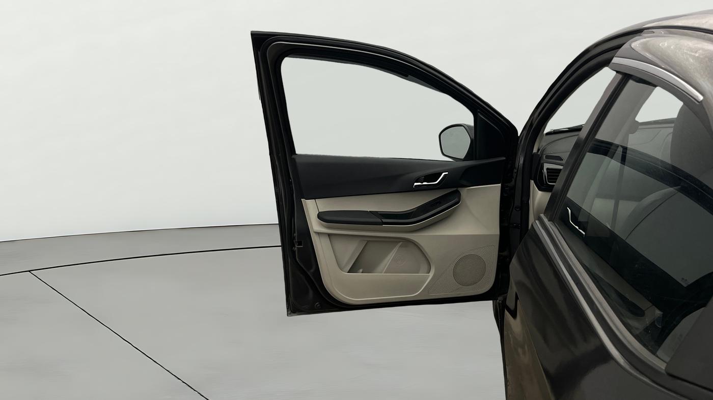 2023 Tata Tiago XZA PLUS PETROL, Petrol, Automatic, 9,447 km, LHS Front Door