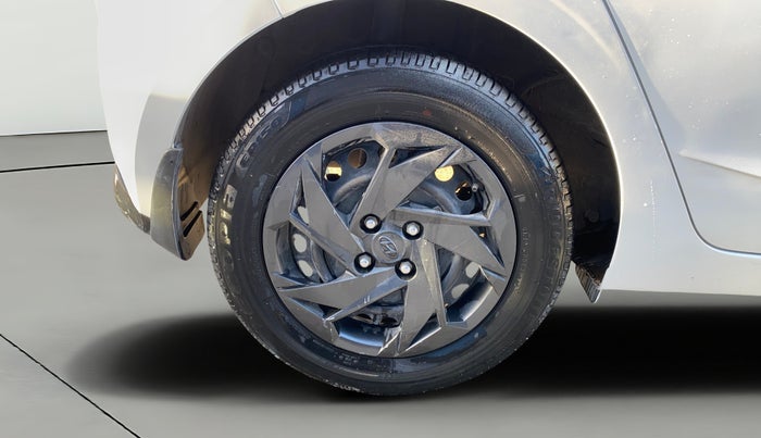 2022 Hyundai NEW I20 MAGNA 1.2 MT, Petrol, Manual, 55,771 km, Right Rear Wheel