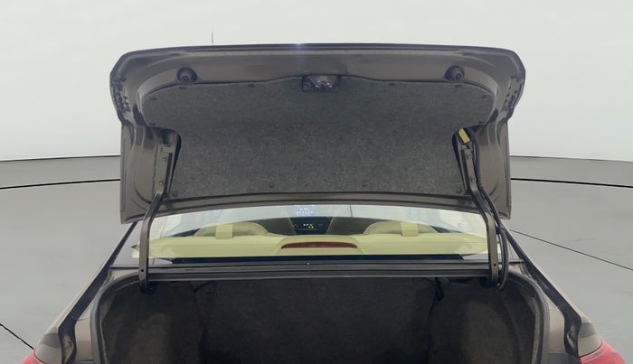 2023 Honda Amaze 1.2L I-VTEC VX CVT, Petrol, Automatic, 32,279 km, Boot Door Open