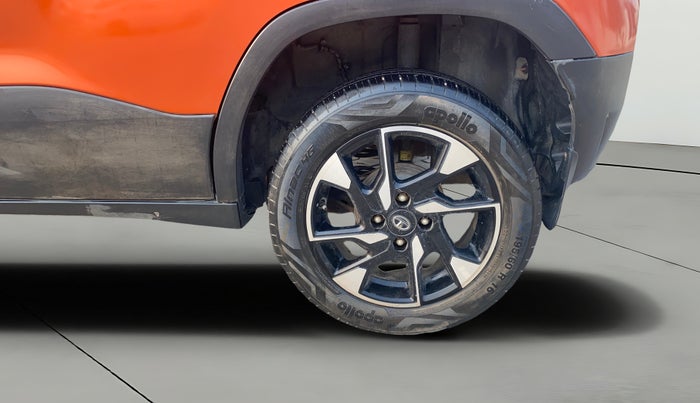 2021 Tata PUNCH CREATIVE  1.2 RTN DUAL TONE, Petrol, Manual, 30,276 km, Left Rear Wheel