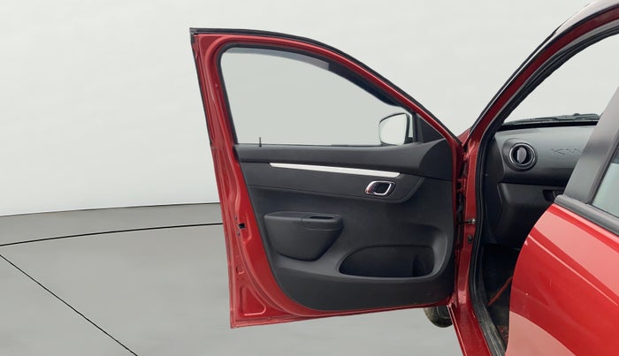 2024 Renault Kwid CLIMBER 1.0 AMT Dual Tone , Petrol, Automatic, 8,660 km, LHS Front Door