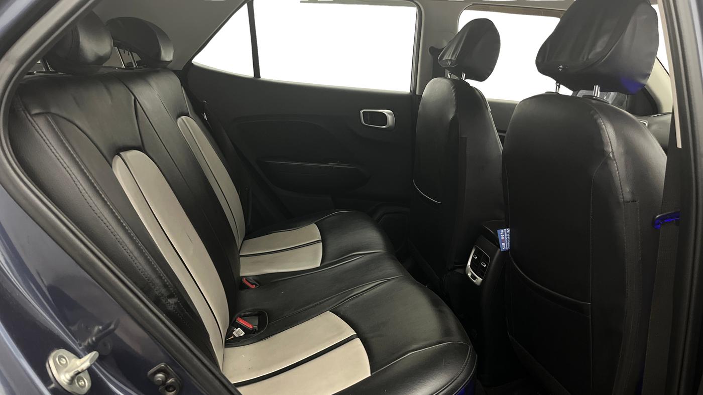 2020 Hyundai VENUE SX 1.0 TURBO, Petrol, Manual, 34,778 km, Right Side Rear Door Cabin