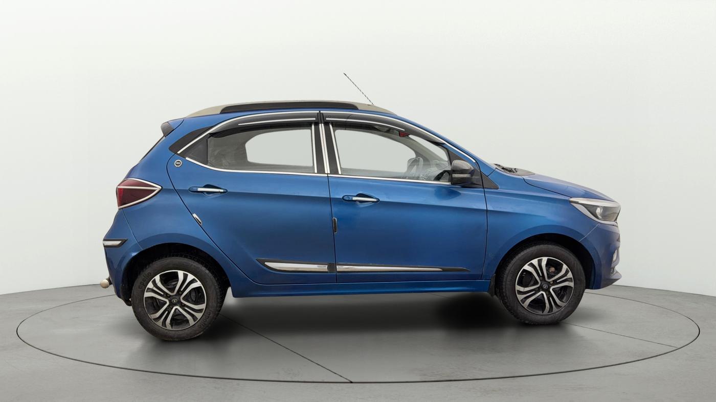 2024 Tata Tiago  XZA Plus CNG, CNG, Automatic, 33,815 km, Right Side View