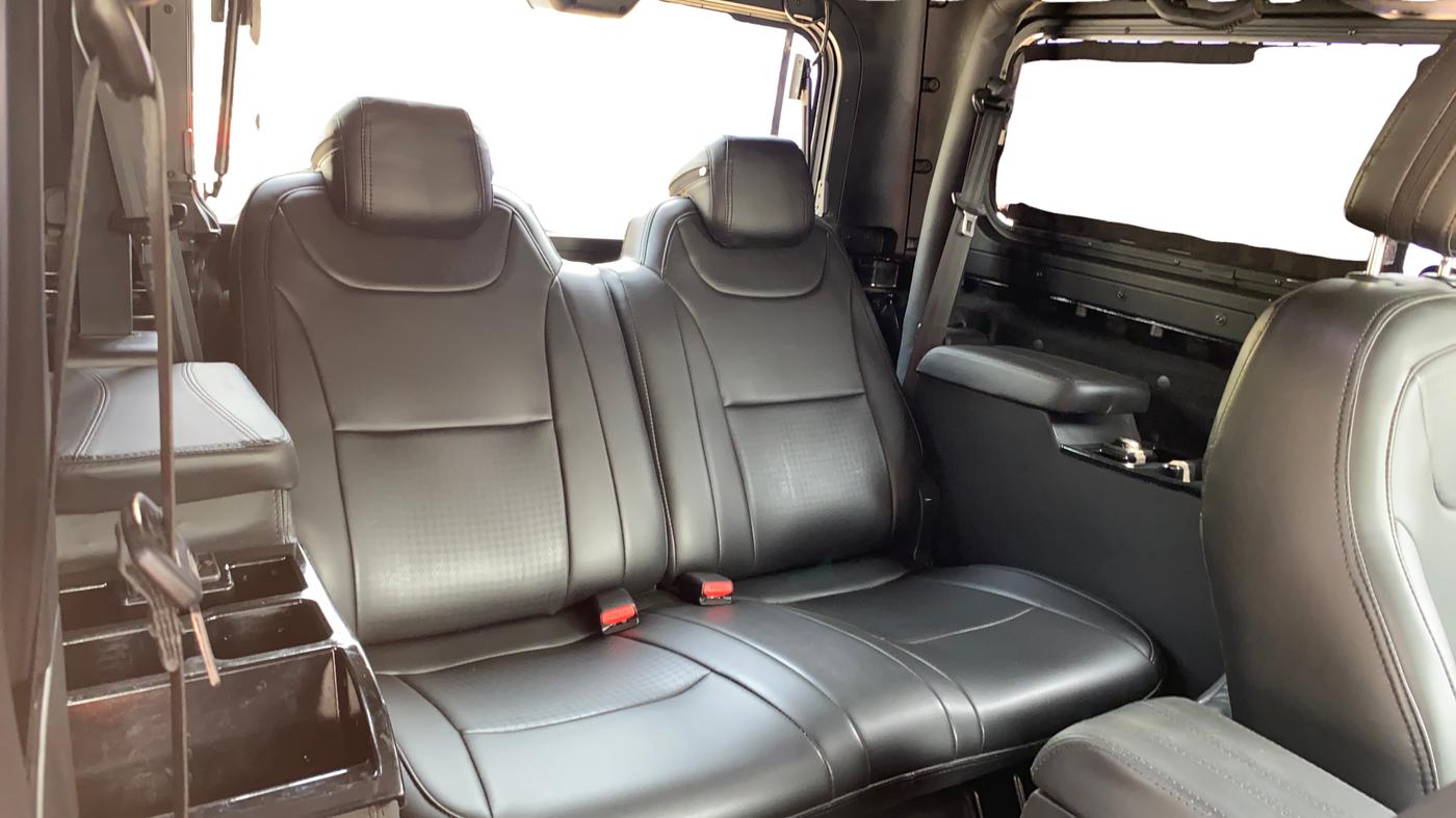 2023 Mahindra Thar LX PETROL HT 4WD AT, Petrol, Automatic, 65,165 km, Right Side Rear Door Cabin