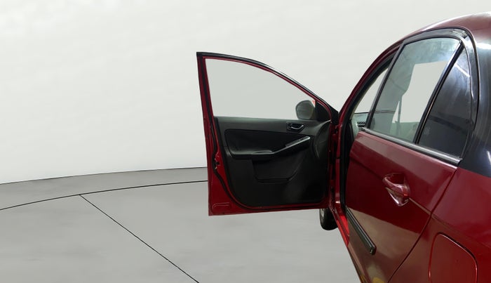 2015 Tata Bolt XMS REVOTRON, Petrol, Manual, 97,657 km, LHS Front Door