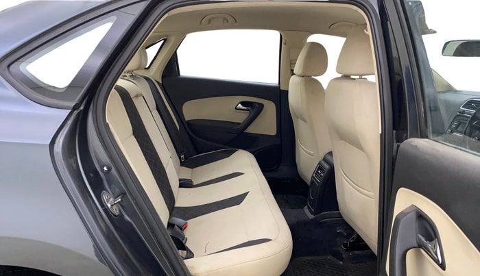 2018 Skoda Rapid AMBITION 1.6 MPI MT, Petrol, Manual, 28,306 km, Right Side Rear Door Cabin