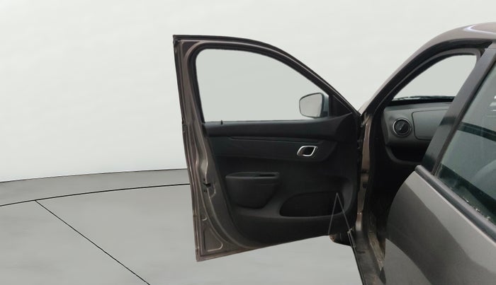 2019 Renault Kwid RXT 1.0 (O), Petrol, Manual, 89,702 km, LHS Front Door