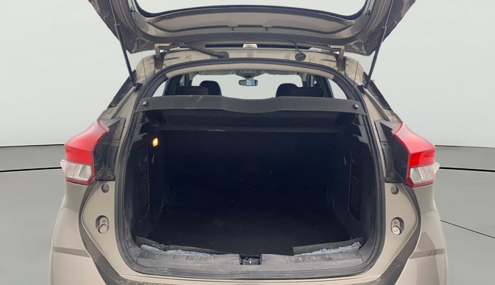 2022 Nissan Kicks XV 1.5, Petrol, Manual, 53,470 km, Boot Open Zoomed View