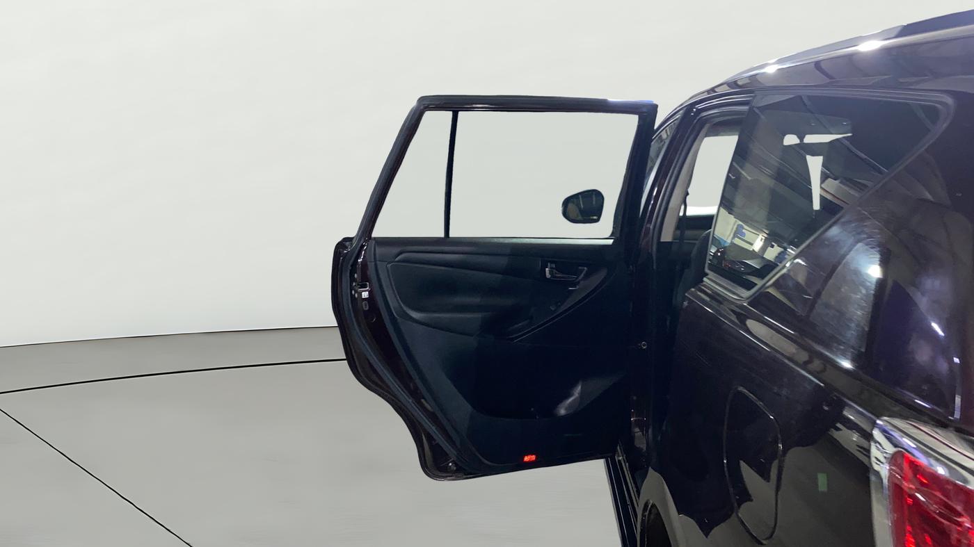 2018 Toyota Innova Crysta 2.4 GX 8 STR, Diesel, Manual, 28,379 km, LHS Rear Door