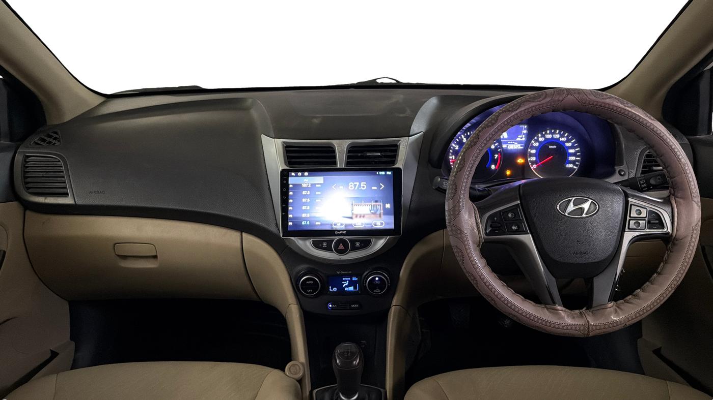 2016 Hyundai Verna 1.6 VTVT SX, Petrol, Manual, 1,08,309 km, Dashboard