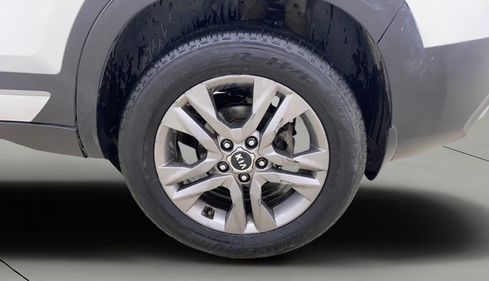 2019 KIA SELTOS HTX 1.5 DIESEL, Diesel, Manual, 1,26,862 km, Left Rear Wheel