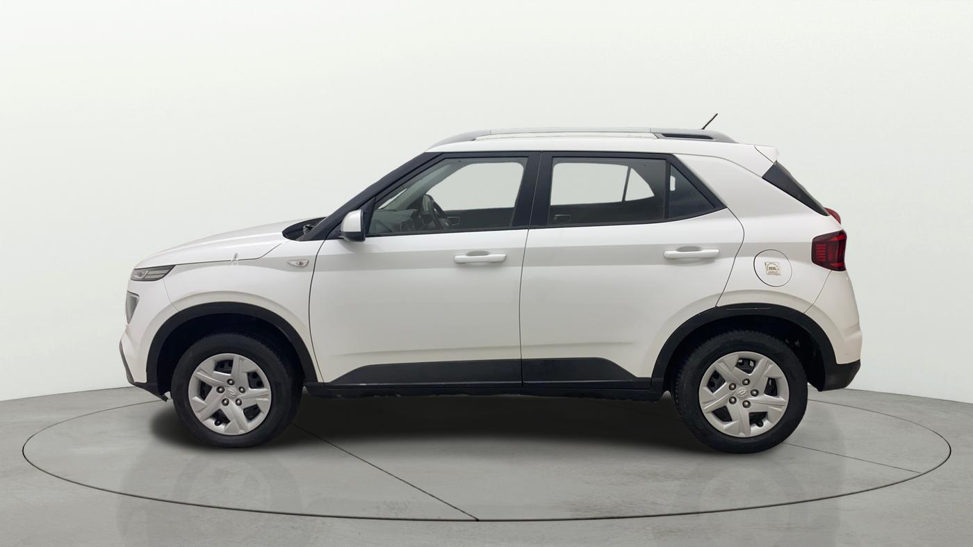 2019 Hyundai VENUE S 1.2, CNG, Manual, 39,369 km, Left Side