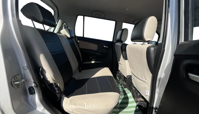 2017 Maruti Wagon R 1.0 VXI (O) AMT, Petrol, Automatic, 20,635 km, Right Side Rear Door Cabin