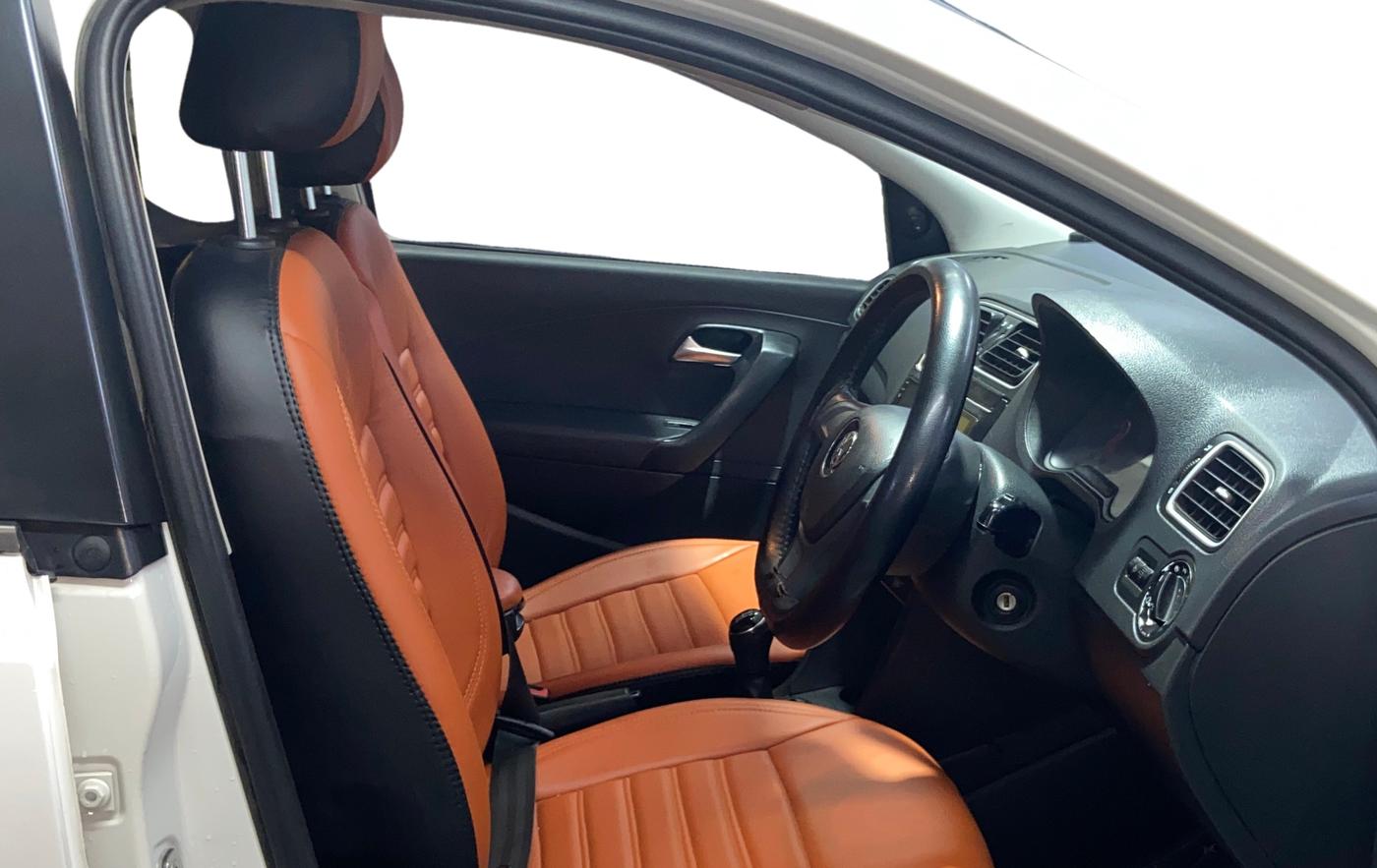 2019 Volkswagen Polo TRENDLINE 1.0L, Petrol, Manual, 59,454 km, Right Side Front Door Cabin