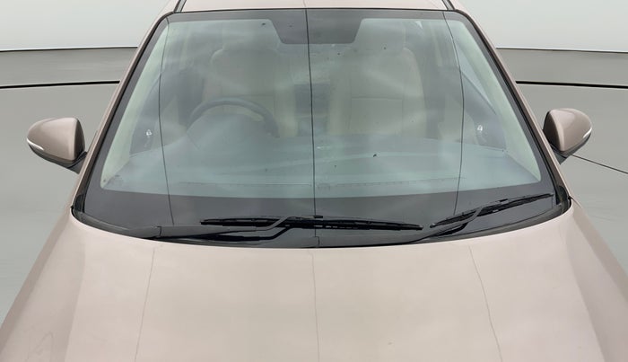 2018 Hyundai Verna 1.6 VTVT SX, Petrol, Manual, 74,563 km, Front Windshield