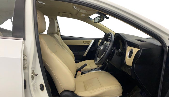 2018 Toyota Corolla Altis VL CVT PETROL, Petrol, Automatic, 48,588 km, Right Side Front Door Cabin